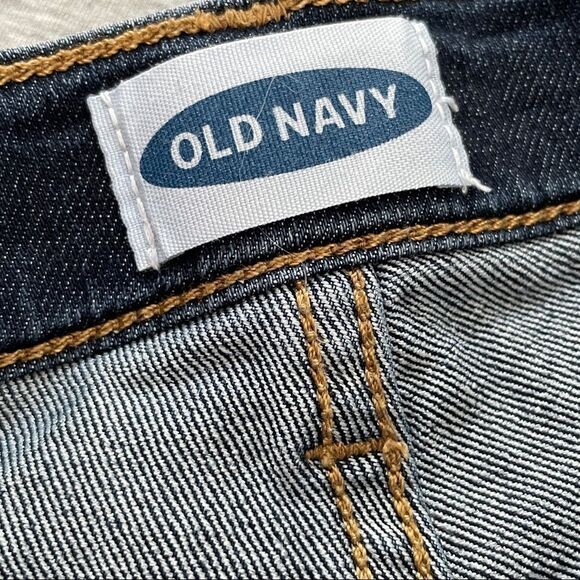 Gap & Old Navy Lot Tee Shirt, Tank Top & Shorts - Picture 10 of 16